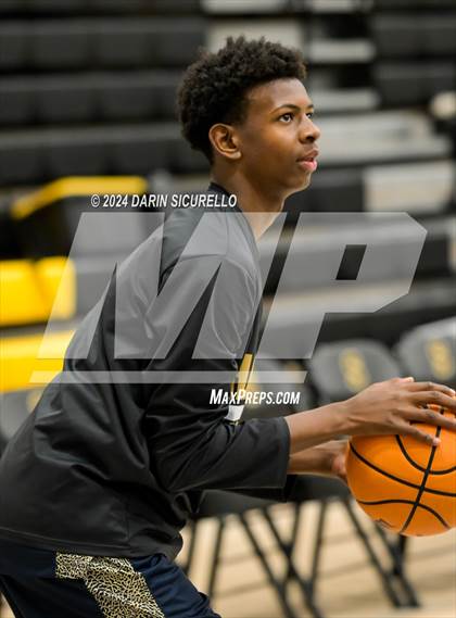 Thumbnail 1 in Apollo vs Saguaro (Saguaro Holiday Classic) photogallery.
