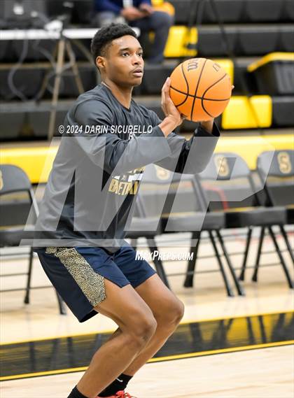 Thumbnail 1 in Apollo vs Saguaro (Saguaro Holiday Classic) photogallery.