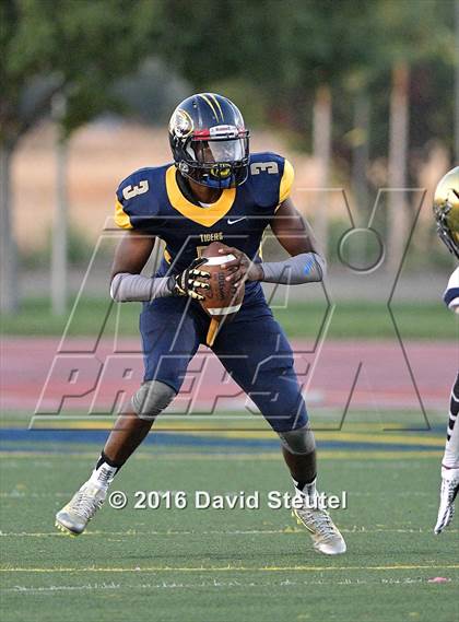 Thumbnail 1 in Elk Grove @ Inderkum photogallery.