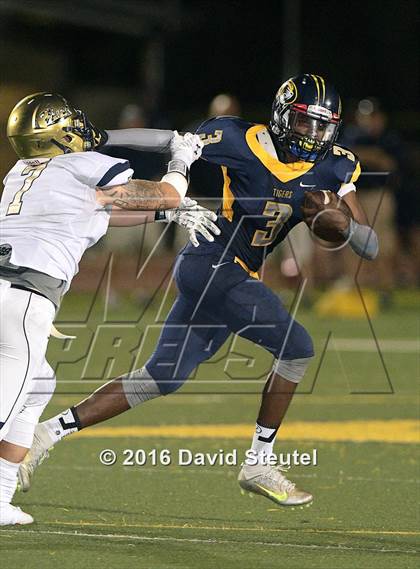 Thumbnail 1 in Elk Grove @ Inderkum photogallery.