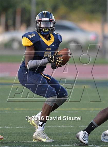 Thumbnail 1 in Elk Grove @ Inderkum photogallery.