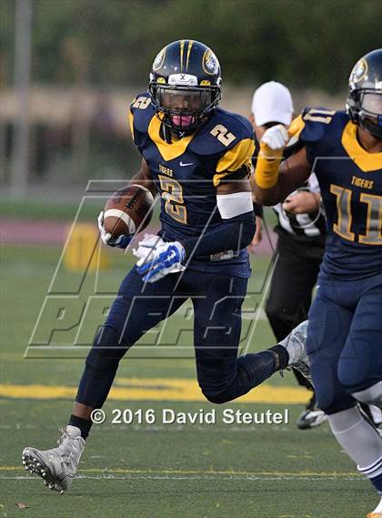 Thumbnail 2 in Elk Grove @ Inderkum photogallery.