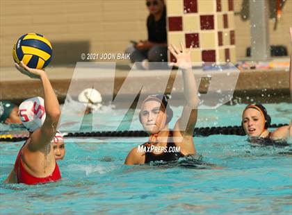 Thumbnail 3 in Los Gatos vs Willow Glen (Amanda Mac Invitational) photogallery.