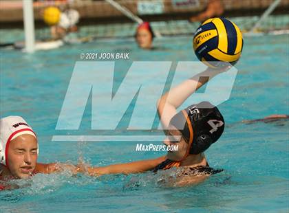 Thumbnail 2 in Los Gatos vs Willow Glen (Amanda Mac Invitational) photogallery.