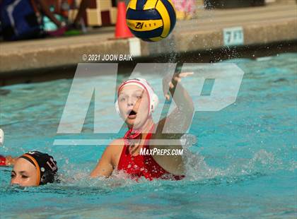 Thumbnail 1 in Los Gatos vs Willow Glen (Amanda Mac Invitational) photogallery.
