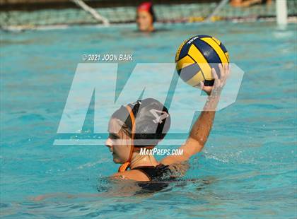 Thumbnail 1 in Los Gatos vs Willow Glen (Amanda Mac Invitational) photogallery.