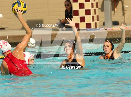 Thumbnail 1 in Los Gatos vs Willow Glen (Amanda Mac Invitational) photogallery.