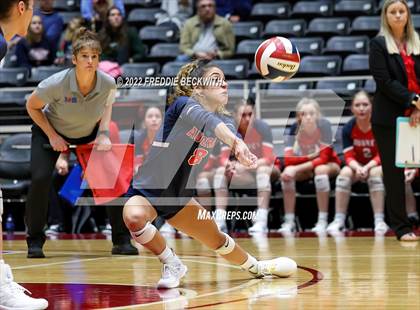 Thumbnail 3 in Aubrey vs. Bellville (UIL 4A Semifinal) photogallery.