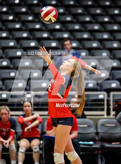 Thumbnail 3 in Aubrey vs. Bellville (UIL 4A Semifinal) photogallery.