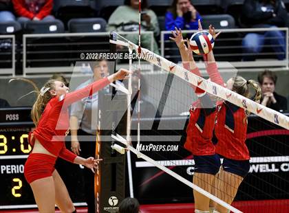 Thumbnail 1 in Aubrey vs. Bellville (UIL 4A Semifinal) photogallery.