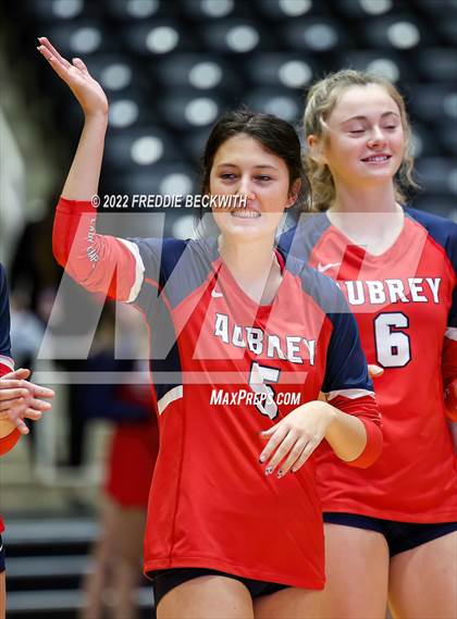 Thumbnail 1 in Aubrey vs. Bellville (UIL 4A Semifinal) photogallery.