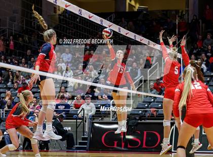 Thumbnail 1 in Aubrey vs. Bellville (UIL 4A Semifinal) photogallery.