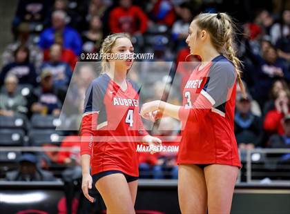 Thumbnail 1 in Aubrey vs. Bellville (UIL 4A Semifinal) photogallery.