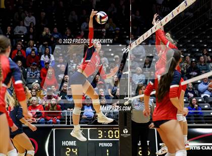 Thumbnail 3 in Aubrey vs. Bellville (UIL 4A Semifinal) photogallery.