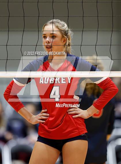Thumbnail 1 in Aubrey vs. Bellville (UIL 4A Semifinal) photogallery.