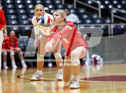 Thumbnail 1 in Aubrey vs. Bellville (UIL 4A Semifinal) photogallery.