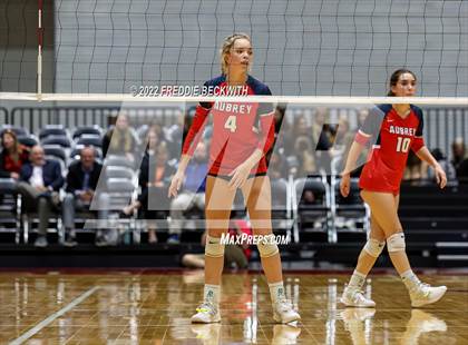 Thumbnail 1 in Aubrey vs. Bellville (UIL 4A Semifinal) photogallery.