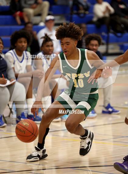 Thumbnail 3 in St. Patrick-St. Vincent @ Pinole Valley (CIF NCS D3 Semifinal) photogallery.