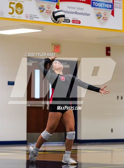 Thumbnail 2 in Terre Haute South Vigo vs. Brownsburg (IHSAA 4A Sectional Semifinal) photogallery.