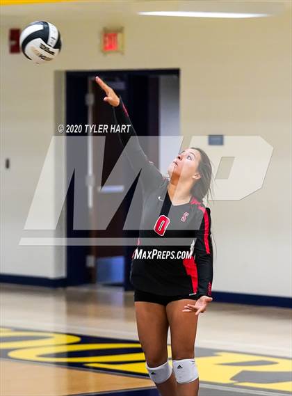 Thumbnail 3 in Terre Haute South Vigo vs. Brownsburg (IHSAA 4A Sectional Semifinal) photogallery.