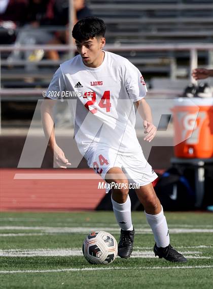 Thumbnail 1 in Lincoln vs. McClatchy photogallery.