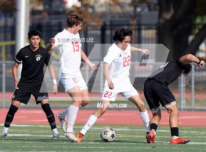 Thumbnail 1 in Lincoln vs. McClatchy photogallery.