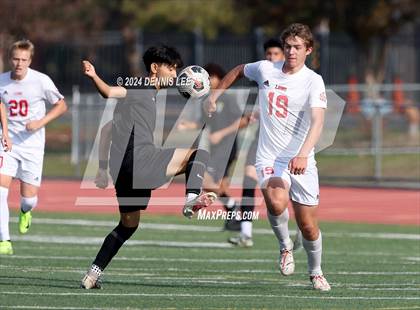Thumbnail 2 in Lincoln vs. McClatchy photogallery.