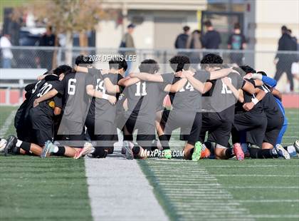 Thumbnail 2 in Lincoln vs. McClatchy photogallery.