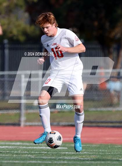 Thumbnail 3 in Lincoln vs. McClatchy photogallery.