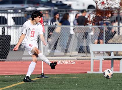 Thumbnail 2 in Lincoln vs. McClatchy photogallery.