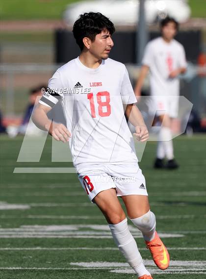 Thumbnail 3 in Lincoln vs. McClatchy photogallery.