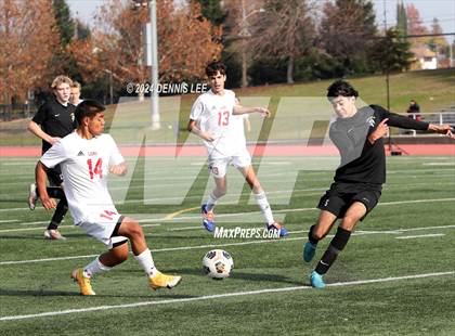 Thumbnail 1 in Lincoln vs. McClatchy photogallery.