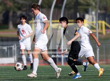 Thumbnail 1 in Lincoln vs. McClatchy photogallery.