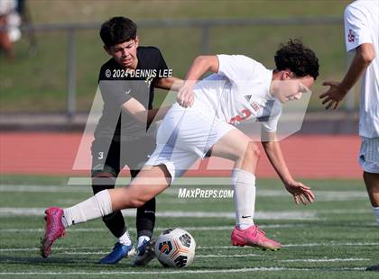 Thumbnail 2 in Lincoln vs. McClatchy photogallery.