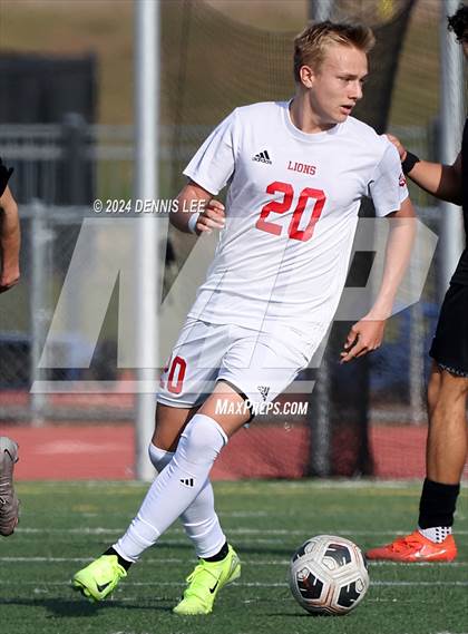 Thumbnail 1 in Lincoln vs. McClatchy photogallery.