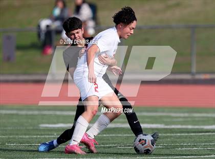 Thumbnail 1 in Lincoln vs. McClatchy photogallery.