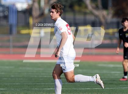 Thumbnail 1 in Lincoln vs. McClatchy photogallery.