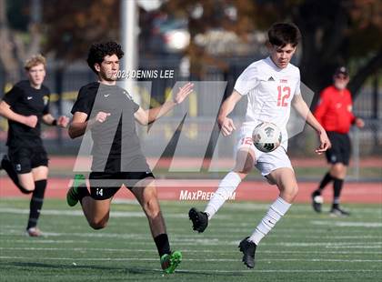 Thumbnail 2 in Lincoln vs. McClatchy photogallery.