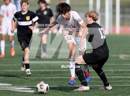 Thumbnail 2 in Lincoln vs. McClatchy photogallery.