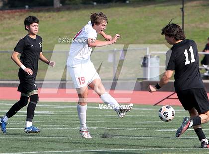 Thumbnail 2 in Lincoln vs. McClatchy photogallery.