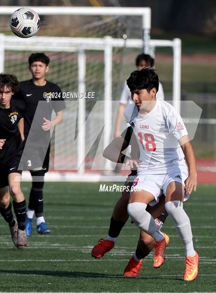 Thumbnail 1 in Lincoln vs. McClatchy photogallery.