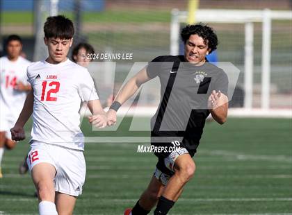 Thumbnail 3 in Lincoln vs. McClatchy photogallery.