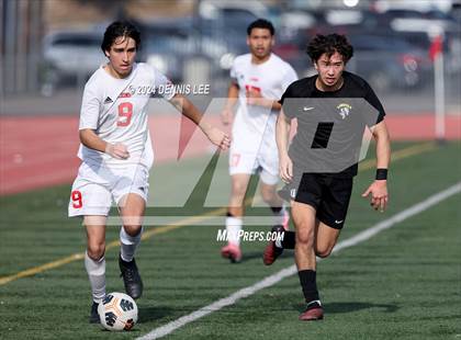 Thumbnail 2 in Lincoln vs. McClatchy photogallery.