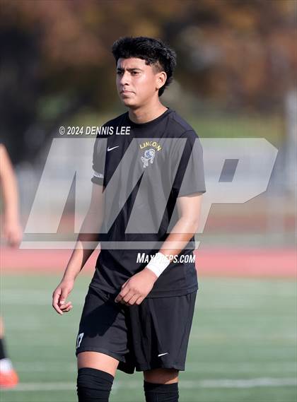 Thumbnail 3 in Lincoln vs. McClatchy photogallery.