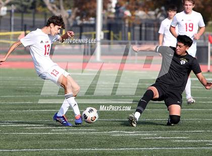 Thumbnail 2 in Lincoln vs. McClatchy photogallery.