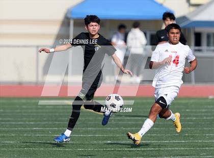 Thumbnail 1 in Lincoln vs. McClatchy photogallery.