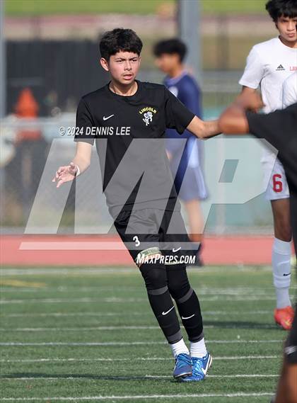 Thumbnail 3 in Lincoln vs. McClatchy photogallery.