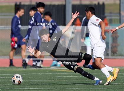 Thumbnail 1 in Lincoln vs. McClatchy photogallery.