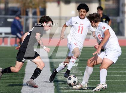 Thumbnail 2 in Lincoln vs. McClatchy photogallery.
