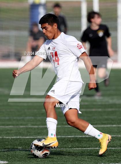 Thumbnail 1 in Lincoln vs. McClatchy photogallery.